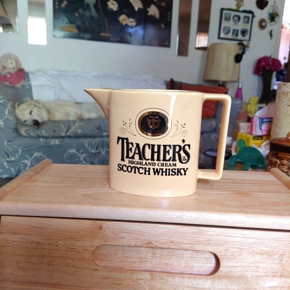 Vintage* Wade PDM Teacher's Highland Cream Scotch Whiskey Ceramic Jug